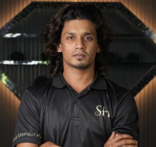 AJMAL HUSSAIN CREATIVE DIRECTOR 