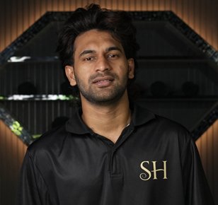 SHIBIL HAMZZA SENIOR STYLIST 